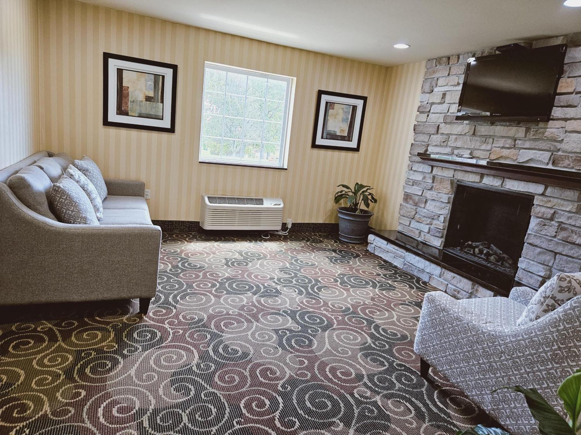Cobblestone Inn & Suites - Bloomfield 外观 照片