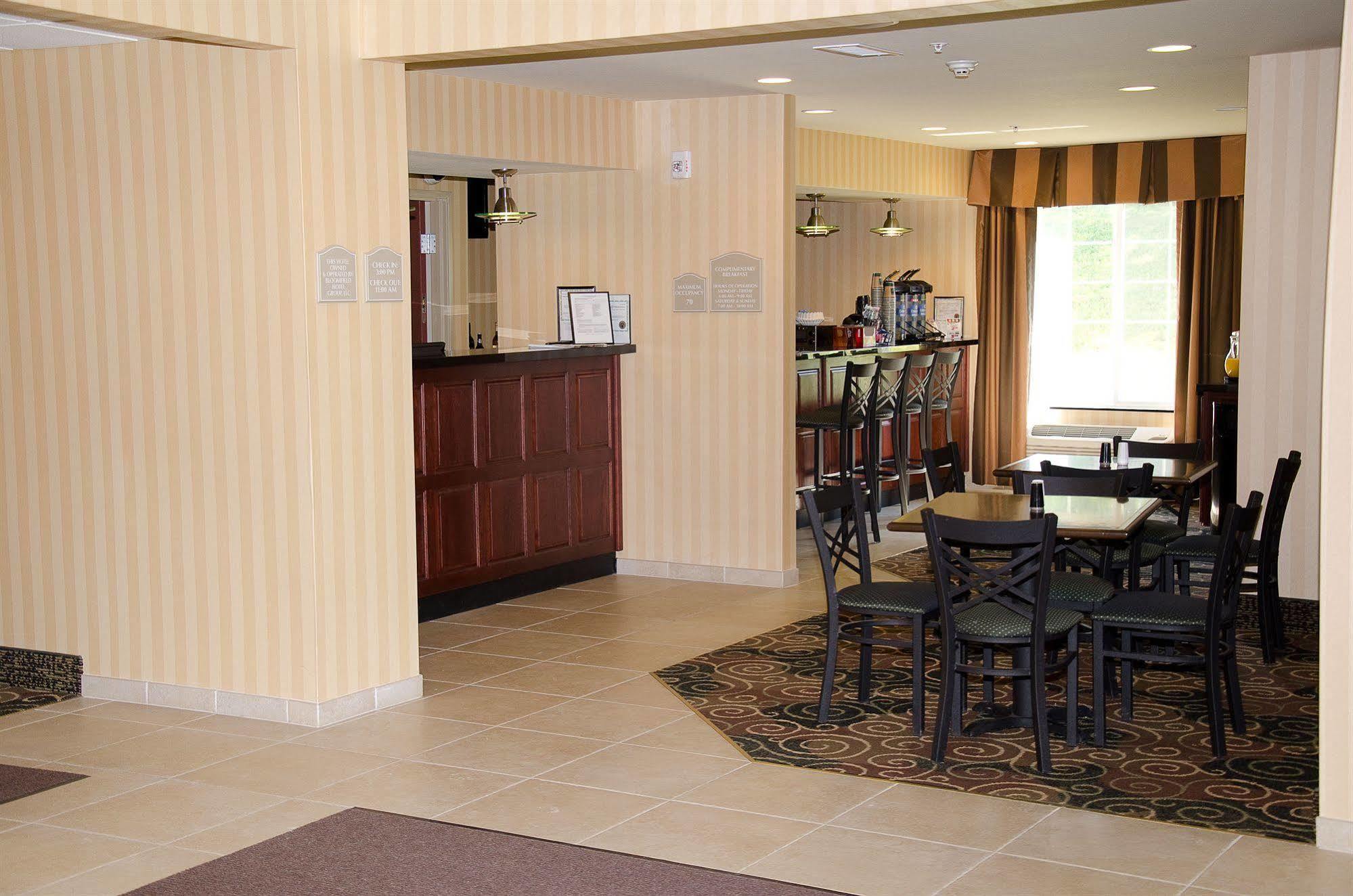 Cobblestone Inn & Suites - Bloomfield 外观 照片