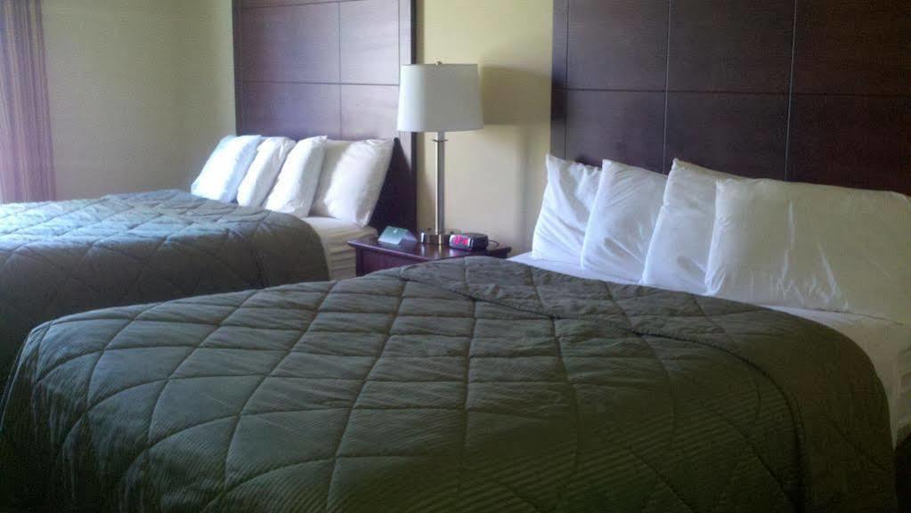 Cobblestone Inn & Suites - Bloomfield 外观 照片